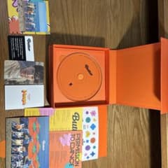 BTS Butter CD オレンジ色 特典付きのサムネイル
