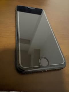 か*ん様 Apple iPhone SE 第三世代　64GBのサムネイル