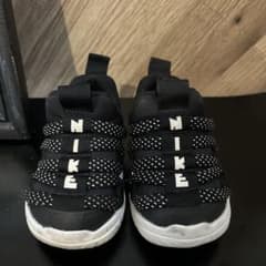 NIKE ベビーシューズ ストラップデザイン 黒のサムネイル
