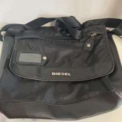 【DIESEL ディーゼル】 ブラックのショルダーバッグのサムネイル