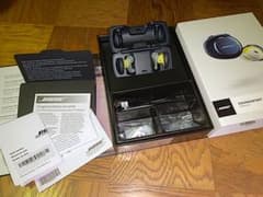 BOSE 完全新品 ワイヤレスイヤホンのサムネイル