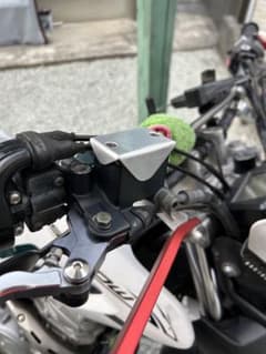 ヤマハ　セロー250フロントマスターシリンダーガード