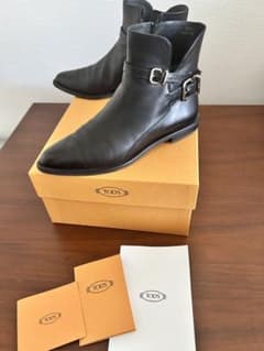 百貨店にて購入　田丸麻紀愛用　トッズ　ショートブーツ　36.5  　ドゥロワーのサムネイル