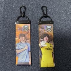 【即購入可】川崎フロンターレ　脇坂泰斗　中川真　オーロラキーホルダー　2個セットのサムネイル