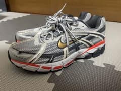 NIKE ランニングシューズ　28.0のサムネイル