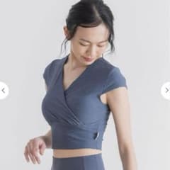 人気完売 SUKALA キャップスリーブトップス LAVAホットヨガスタジオ