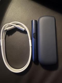 IQOS ILUMA i イルマ ミッドナイトブラックのサムネイル