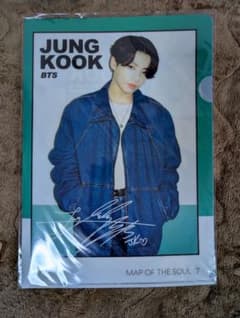 ※非公式グッズ BTSクリアファイル ジョングク Vのサムネイル