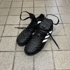美品‼️早い者勝ち‼️アディダスサッカースパイク25.5のサムネイル