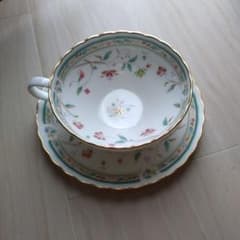 Noritake HANA SARASA ティーカップ＆ソーサー ボーンチャイナ - メルカリ