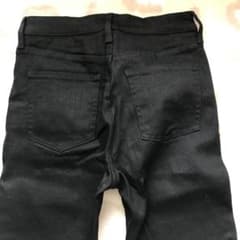 ユニクロ　スキニーデニム　黒のサムネイル