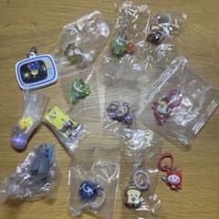 ガチャガチャ めじるしアクセサリー など　13点セットのサムネイル