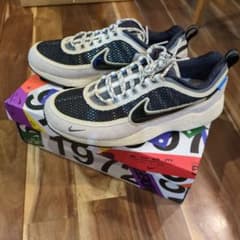 UNDEFEATED × Nike エアズームスピリドン"Phantom"のサムネイル