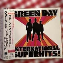 CD：グリーン・デイ「インターナショナル・スーパーヒッツ!」 - メルカリ
