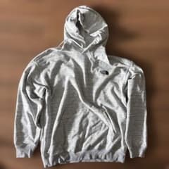 THE NORTH FACE グレー パーカー XLのサムネイル
