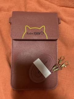 スマホショルダー　深いピンク色　猫柄のサムネイル