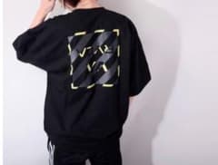 オーバーサイズTシャツのサムネイル