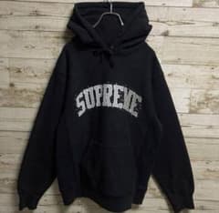 supreme パーカーのサムネイル