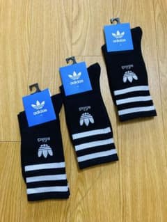 adidas ソックス 3足セット 22-26CM新品 未使用のサムネイル