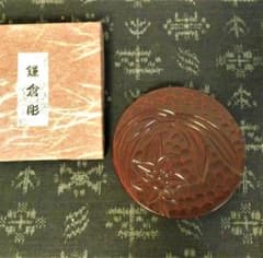 【値下げ】鎌倉彫　山水堂　急須台　箱・栞付きのサムネイル
