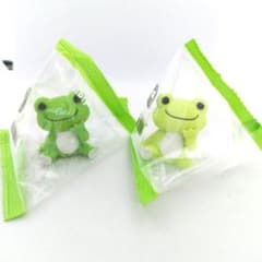 ラスト１点　かえるのピクルス　インテリア　ミニフィギュア　２個セット