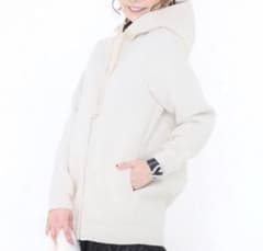 アンドラブ 華やかパールビジューのパーカーチュニック エクリュL新品