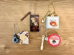 お菓子ミニチュアチャーム 4点セットのサムネイル