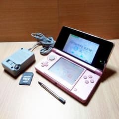 ☆☆美品任天堂 3DS ピンク☆充電器&送料無料のサムネイル