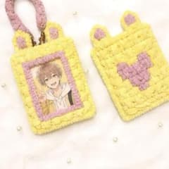 もこもこのトレカケース ハンドメイド 黄色うさぎのサムネイル