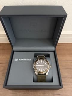 TAG Heuer タグホイヤー AQUARACER QUARZのサムネイル