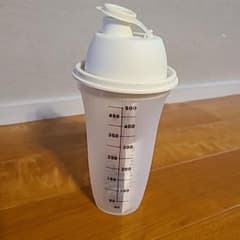 タッパーウェアドレッシングシェイカー 500ml 目盛り付きのサムネイル