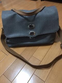 最終値下げ❗️ザネラート　ポスティーナのサムネイル