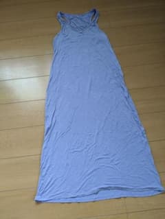 ★ポメ様専用★ユニクロ　ロングワンピース マキシワンピースのサムネイル
