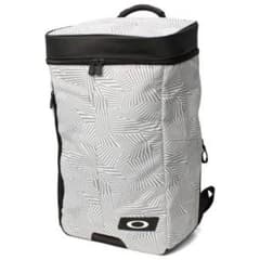 AMG G63様 専用　美品　OAKLEY(オークリー )バックパック30Lのサムネイル