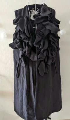 ⭕️未使用品❇紙タグ付❇COMME des GARÇONS❇フリル❇羽織り❇ジレ 