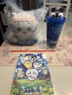 映画ちいかわポップコーンケース，ドリンクホルダーのサムネイル