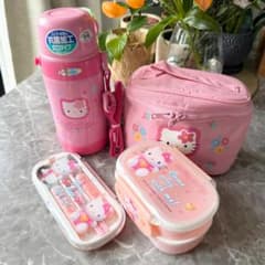 平成レトロ・新品未使用✨サンリオ ハローキティ お弁当箱・水筒4点