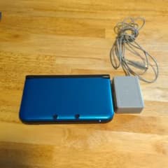 Nintendo 3DS 本体 コズミックブルー 充電器付きのサムネイル