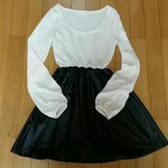 パール付きワンピースのサムネイル