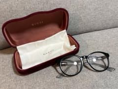 GUCCI ラウンド型メガネ ブラックフレームのサムネイル