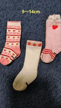 いちごハイソックス3足セットのサムネイル