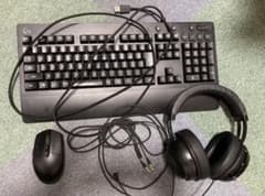 Logitech mouse, keyboard, and Razer headphones set