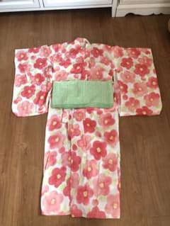 女の子　お花柄浴衣 120のサムネイル