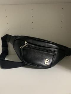 BALENCIAGA ボディバッグのサムネイル