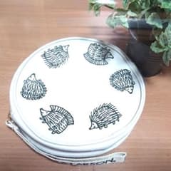 ポーチのサムネイル