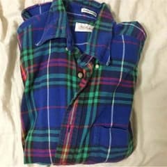 チェックシャツのサムネイル