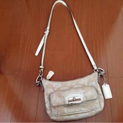 最終値下げ！COACH ショルダーバッグのサムネイル
