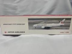 【新品未組立】日本航空JAL Boeing 777-200ER 1/200のサムネイル