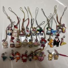 ご当地キティストラップ 29個まとめ売り - メルカリ