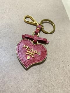 PRADA♡ハートキーホルダーのサムネイル